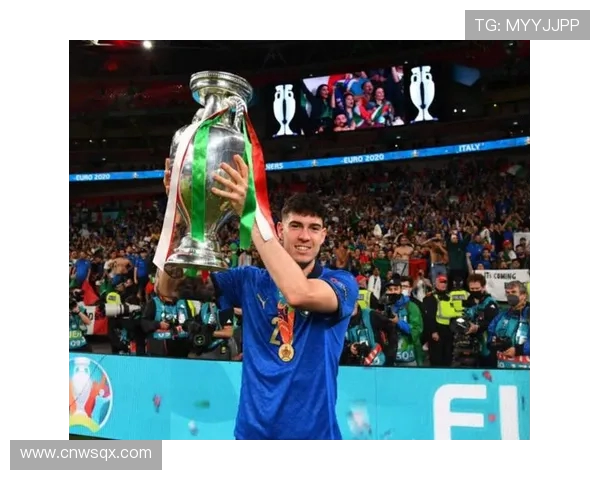 巴斯托尼被嘘引发争议尤文旧将认为标准过于苛刻